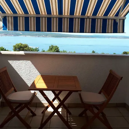 Hana Lägenhet Crikvenica